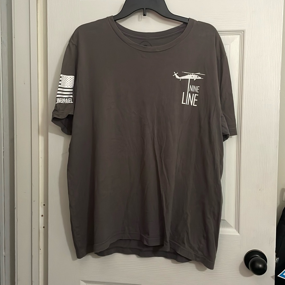 Men's gray NINE LINE Apparel t-shirt. Size XL